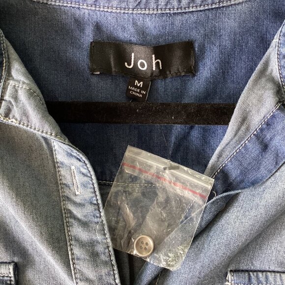 New Joh Chambray Tencel Denim Ombre Button Up Shirt Size Medium - Picture 3 of 11